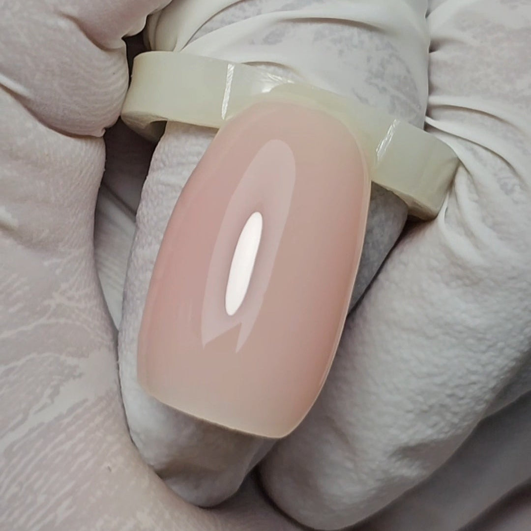 Soft pink nude builder gel (HEMA FREE)